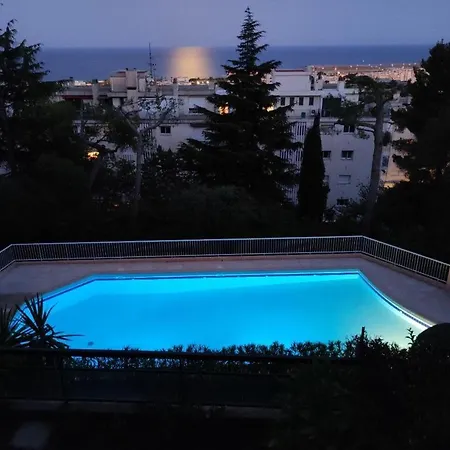 Sea View Pool Terrace Air Conditioning Quiet 니스