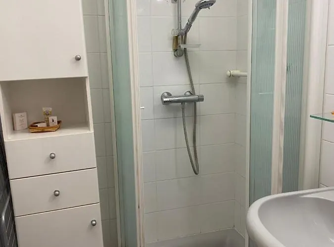 Nice Sea View Apartment Pool Terrace Air Conditioning Quiet Nice
